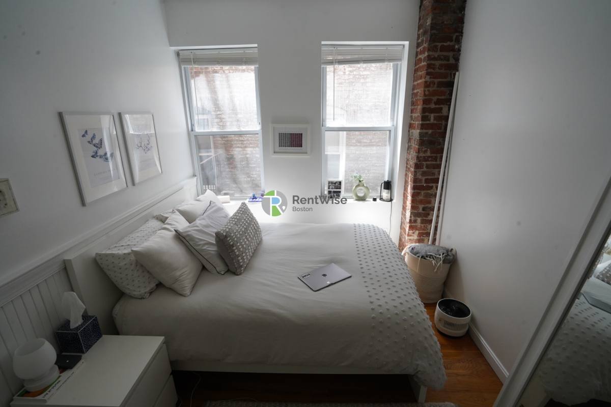 Apartment for rent at 6 Cleveland Place #8, Boston, MA 02113