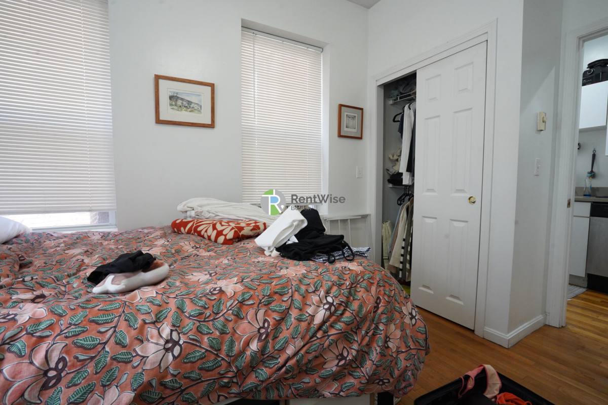 Apartment for rent at 6 Cleveland Place #8, Boston, MA 02113