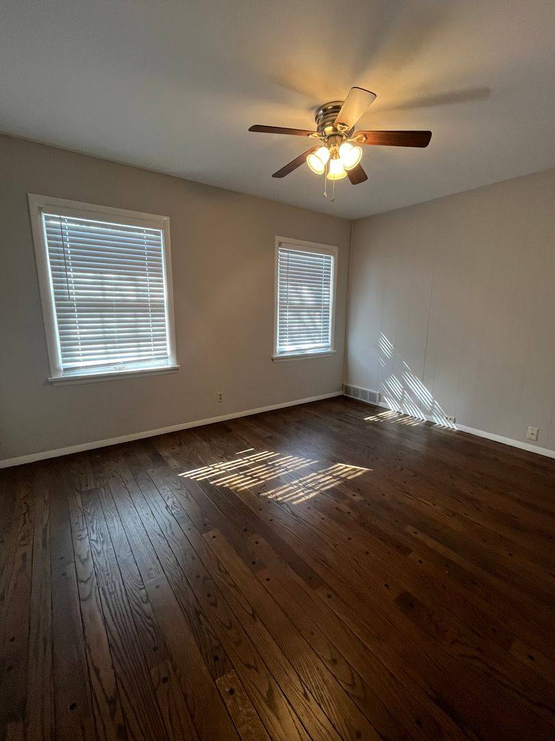 Apartment for rent at 616 Broadmoor, Chesterfield, MO 63017