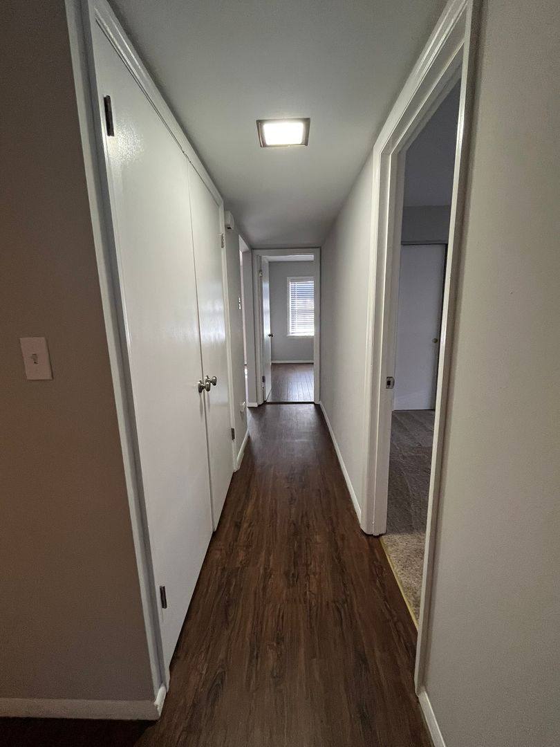 Apartment for rent at 616 Broadmoor, Chesterfield, MO 63017