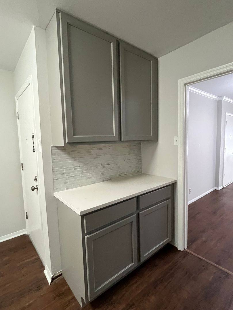 Apartment for rent at 616 Broadmoor, Chesterfield, MO 63017