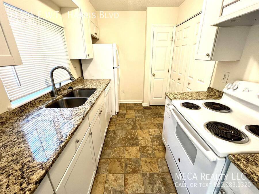 House for rent at 11304 E Wt Harris Blvd, Charlotte, NC 28212