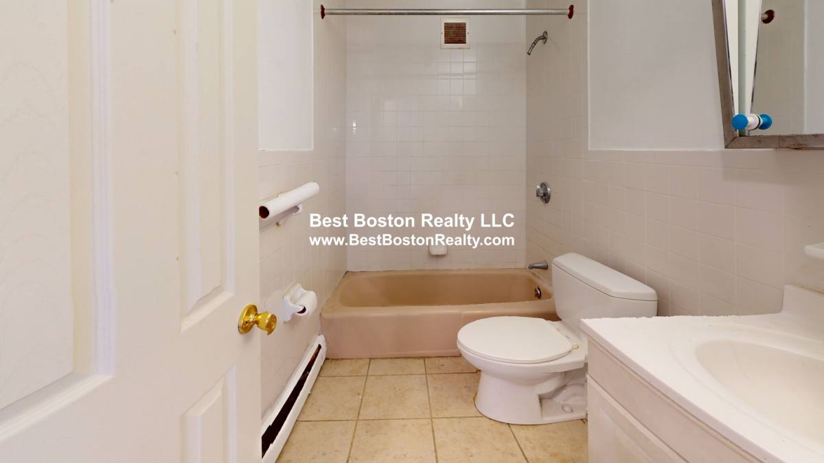 Apartment for rent at 435 Shirley St #36, Winthrop, MA 02152