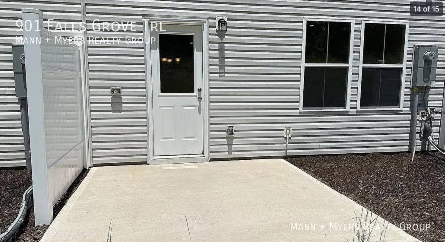 Townhouse for rent at 901 Falls Grove Trail, High Point, NC 27265