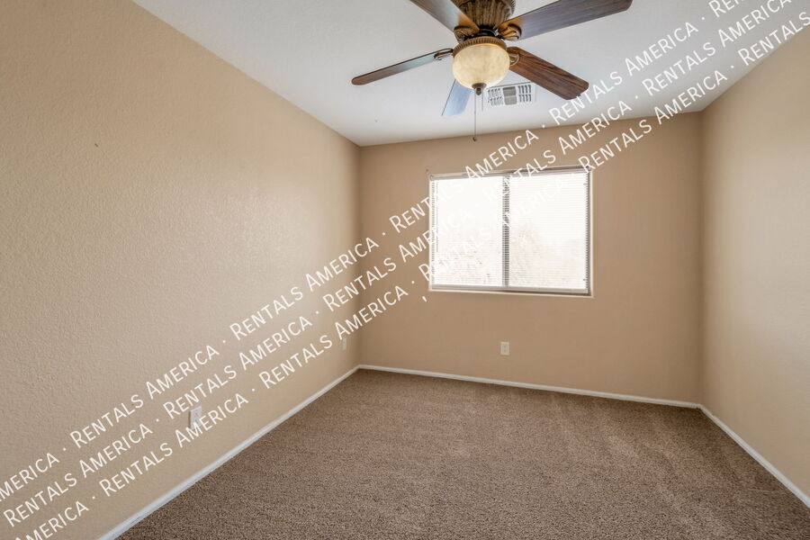 House for rent at 629 E Saddle Way, San Tan Valley, AZ 85143
