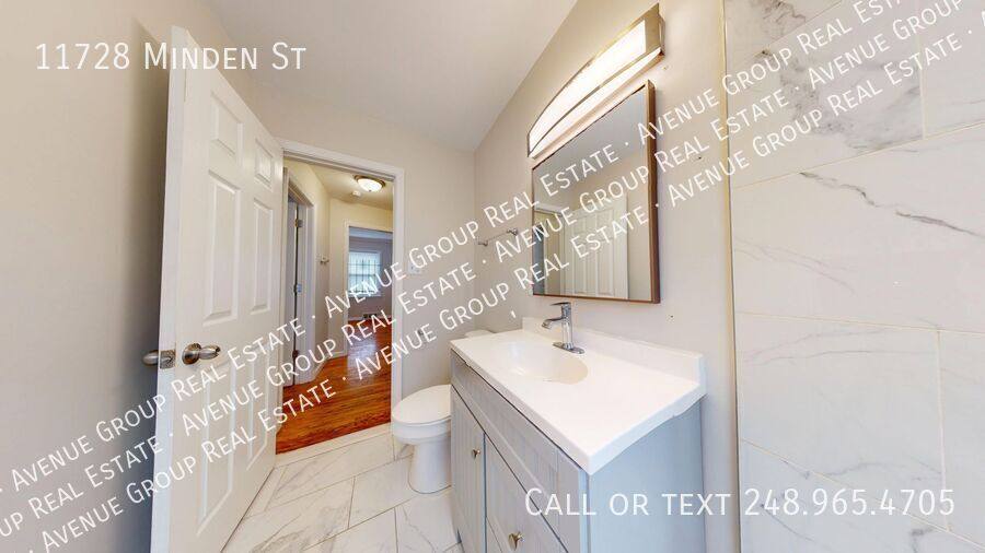 House for rent at 11728 Minden St, Detroit, MI 48205