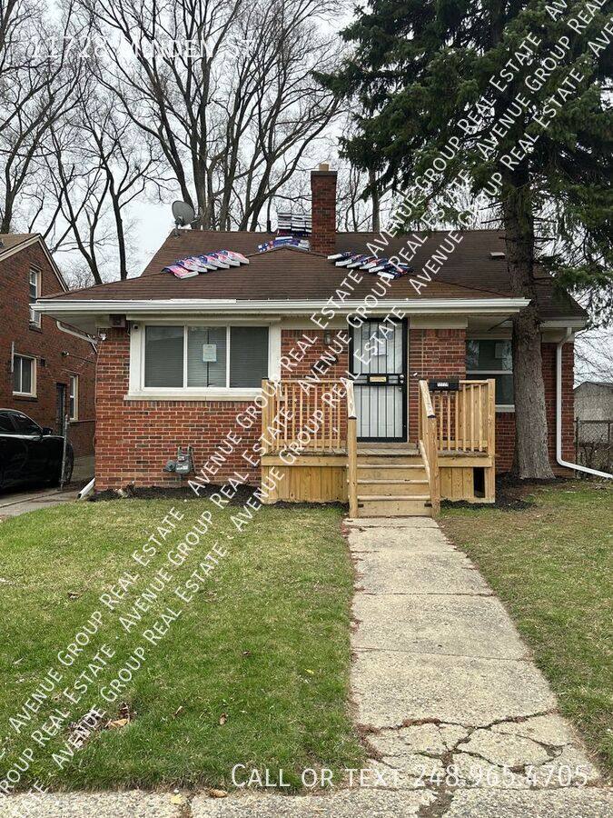 House for rent at 11728 Minden St, Detroit, MI 48205