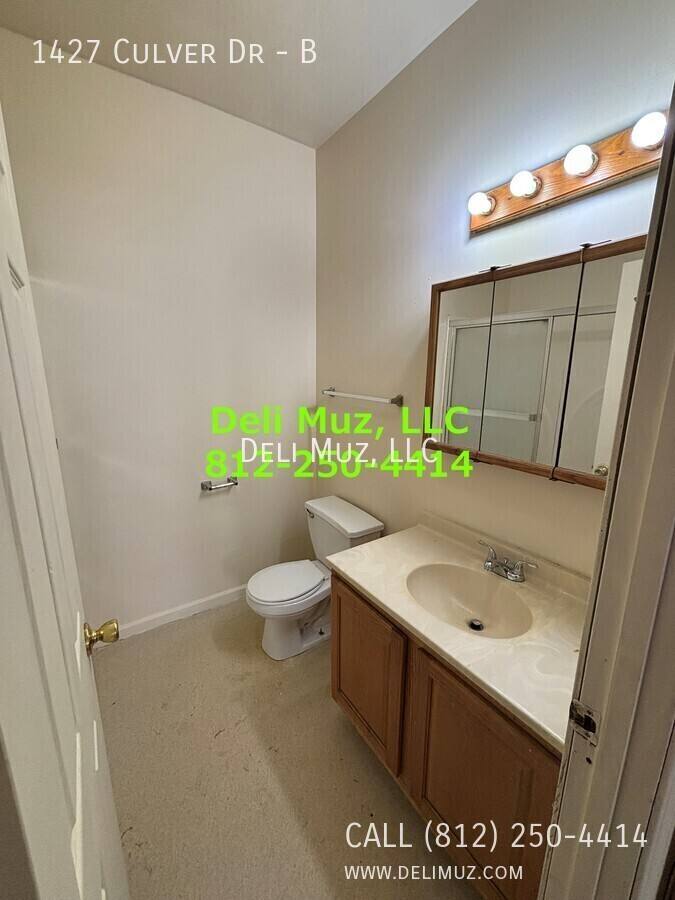 Apartment for rent at 1427 Culver Dr #B, Evansville, IN 47713