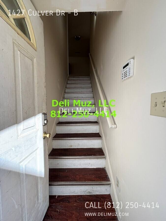 Apartment for rent at 1427 Culver Dr #B, Evansville, IN 47713