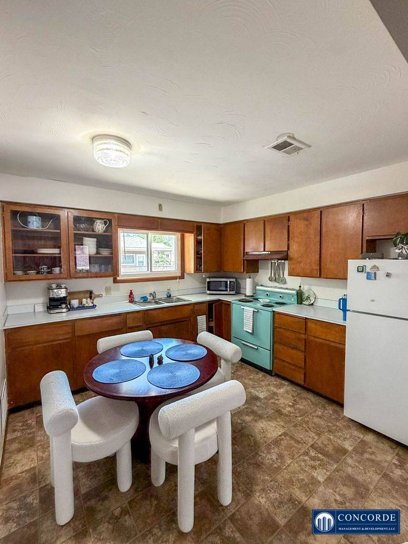 Apartment for rent at 4400 So 48th St, Lincoln, NE 68516