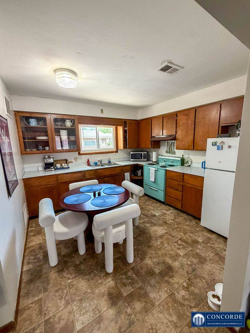 Apartment for rent at 4400 So 48th St, Lincoln, NE 68516