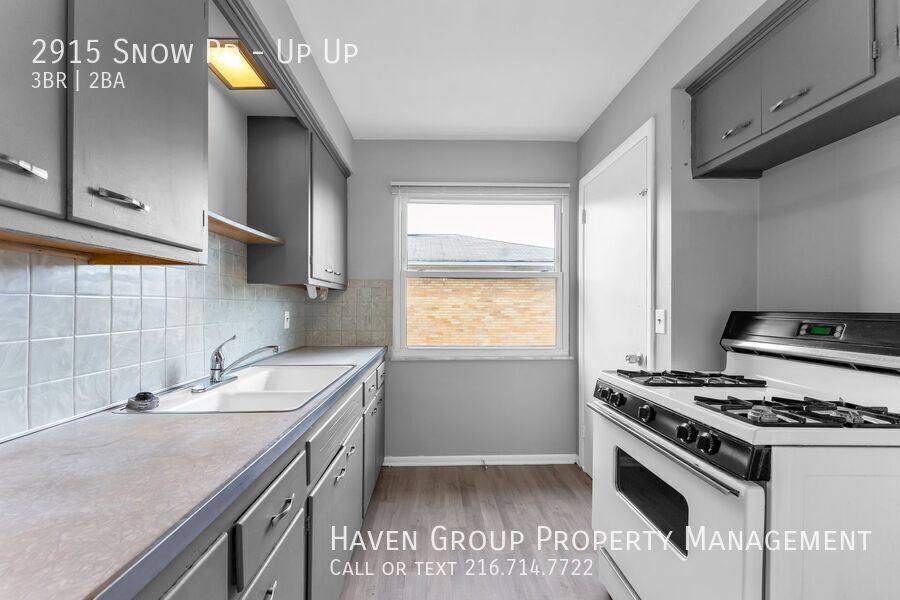 Apartment for rent at 2915 Snow Rd #UP, Cleveland, OH 44134