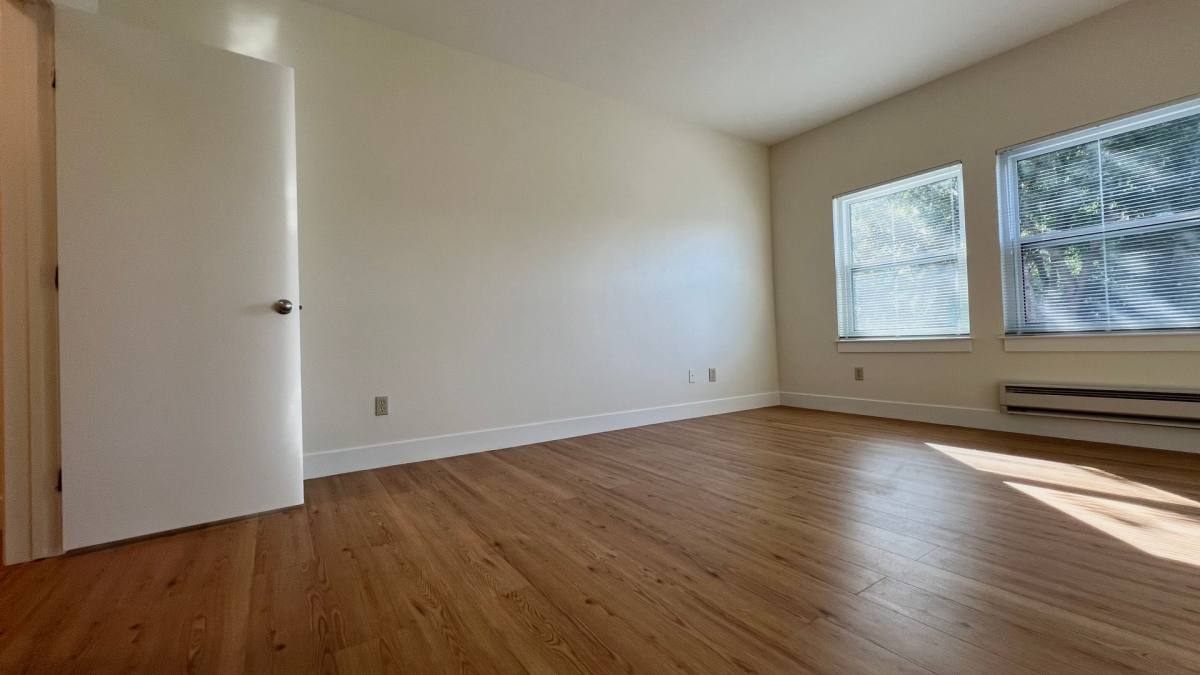 Apartment for rent at 655 40th St, Oakland, CA 94609
