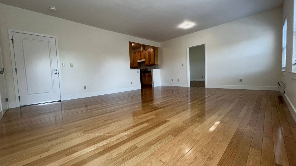 Apartment for rent at 655 40th St, Oakland, CA 94609