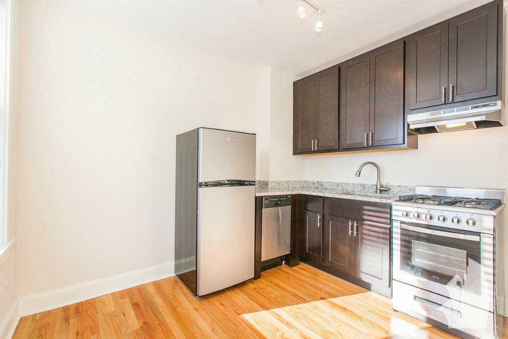 Apartment for rent at 612 W Patterson Ave #707, Chicago, IL 60613