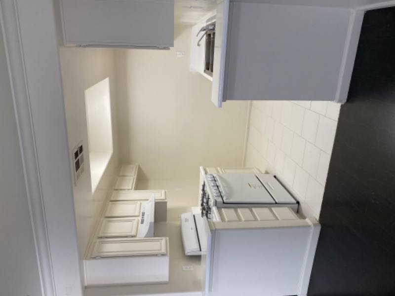 Townhouse for rent at 13002 Riverside Dr, Sherman Oaks, CA 91423