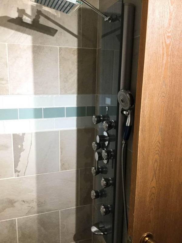 Condo for rent at 29860 W 12 Mile, Farmington, MI 48334