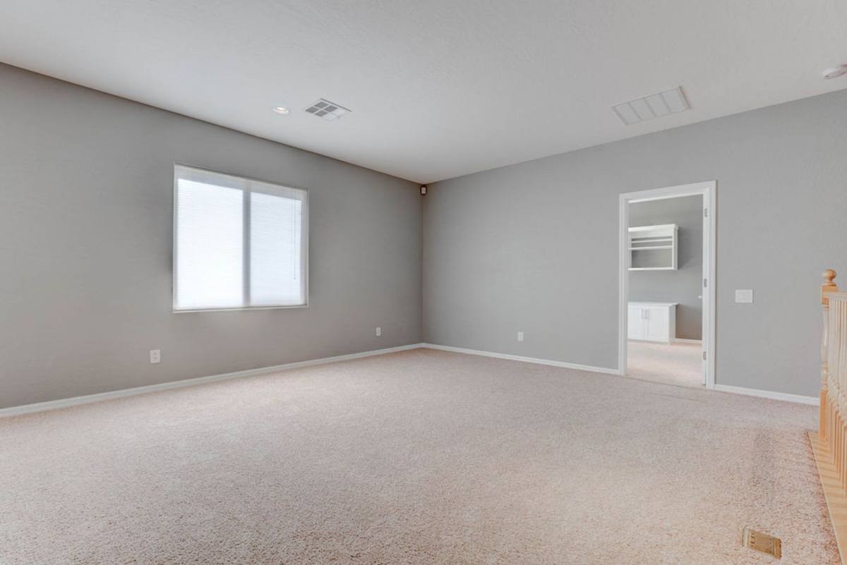 House for rent at 2589 Chateau Clermont St, Henderson, NV 89044