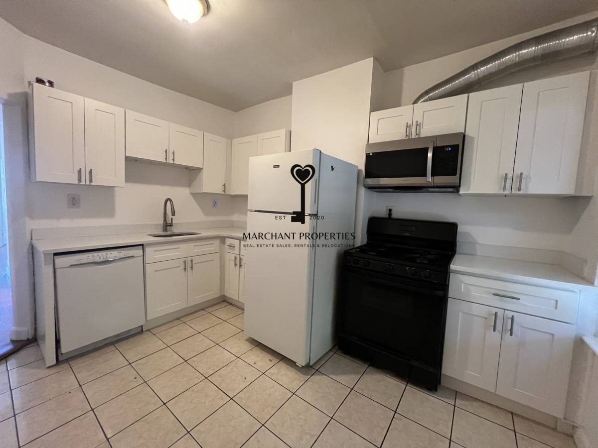 Apartment for rent at 848 Huntington Ave #3, Boston, MA 02115