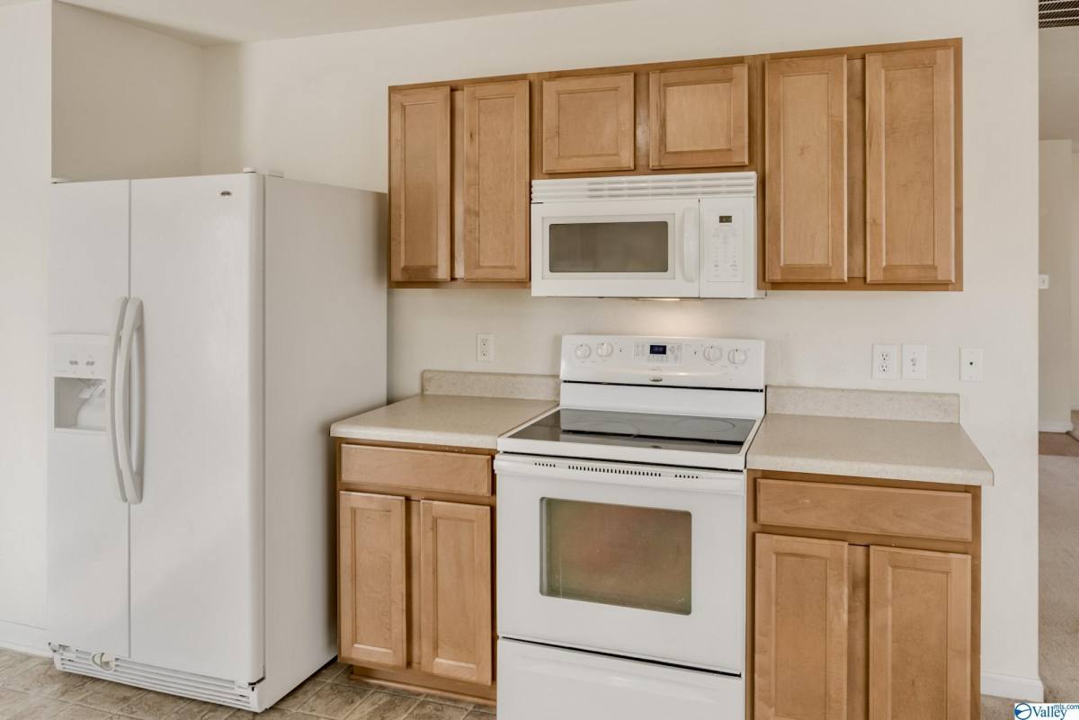 House for rent at 105 Bayside Lane, Toney, AL 35773