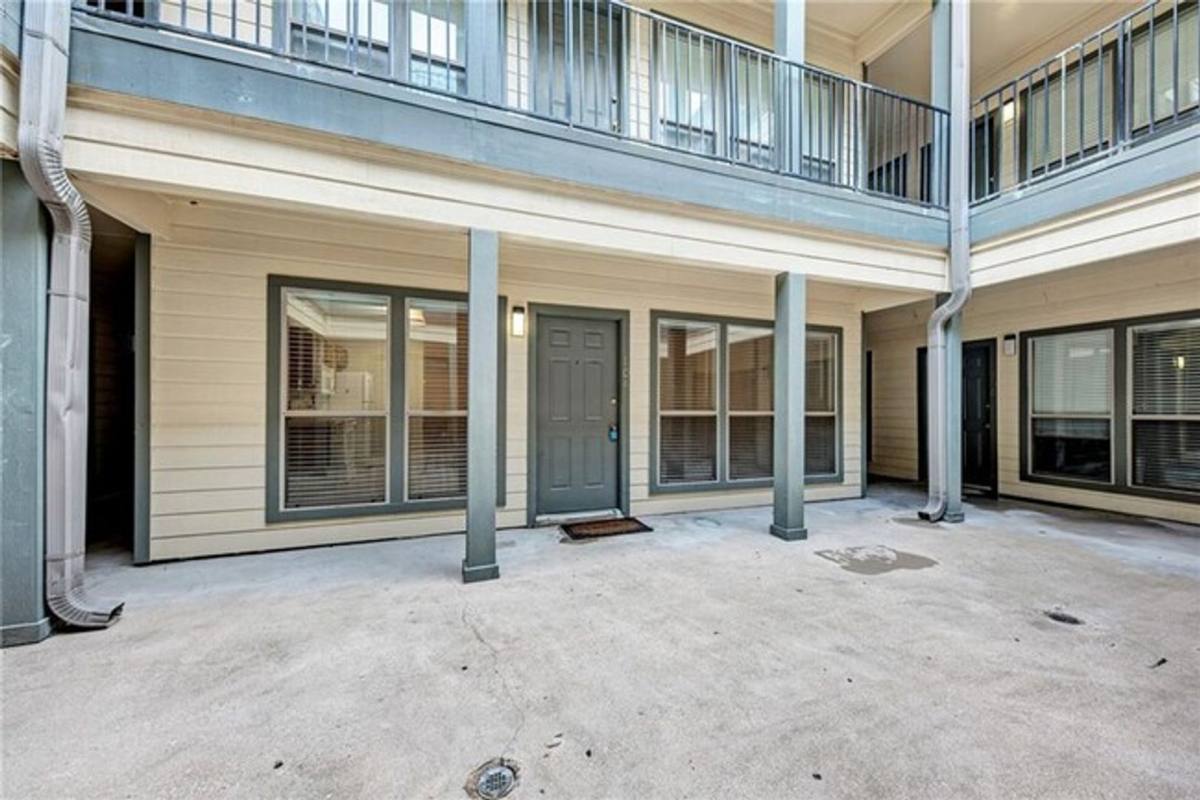 Condo for rent at 914 W 26th St, Austin, TX 78705