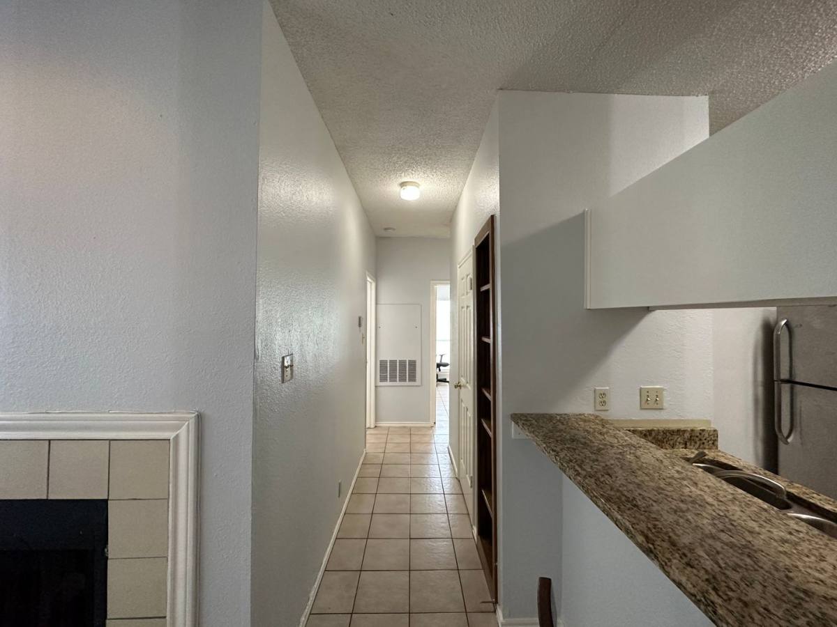 Condo for rent at 914 W 26th St, Austin, TX 78705