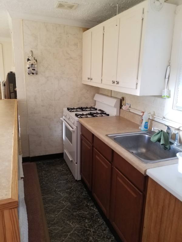 Apartment for rent at 1302 1 2 Evans St, Morehead City, NC 28557