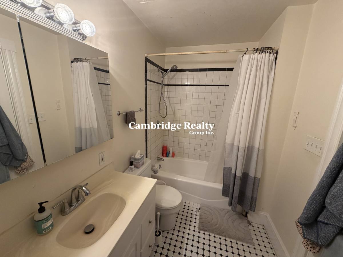 Apartment for rent at 74 Gore St #1T, Cambridge, MA 02141