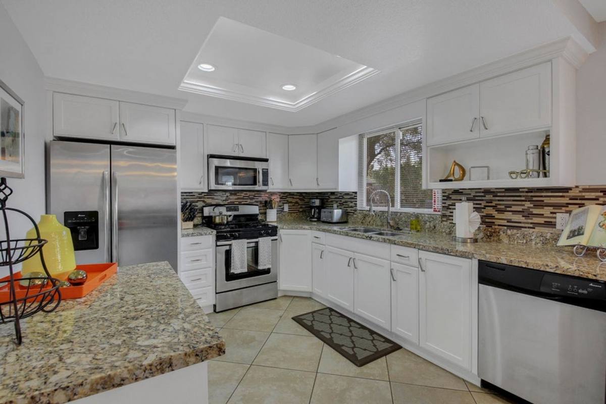 House for rent at 1705 Scotia Lane, Palm Springs, CA 92262