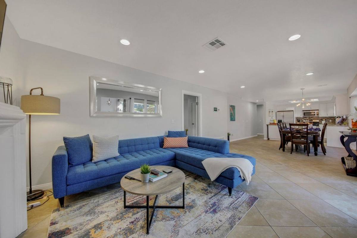 House for rent at 1705 Scotia Lane, Palm Springs, CA 92262