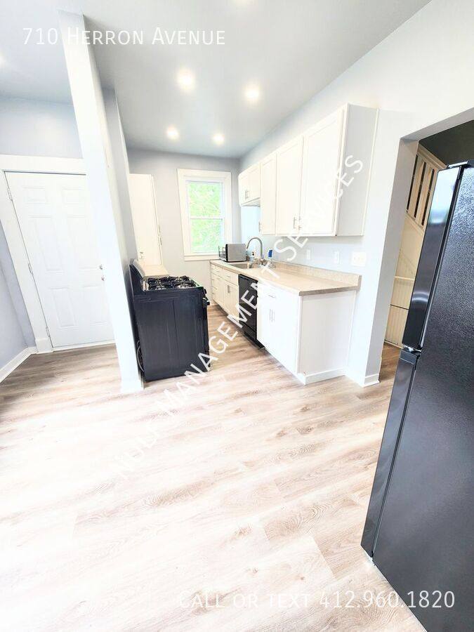 Apartment for rent at 710 Herron Ave, Verona, PA 15147