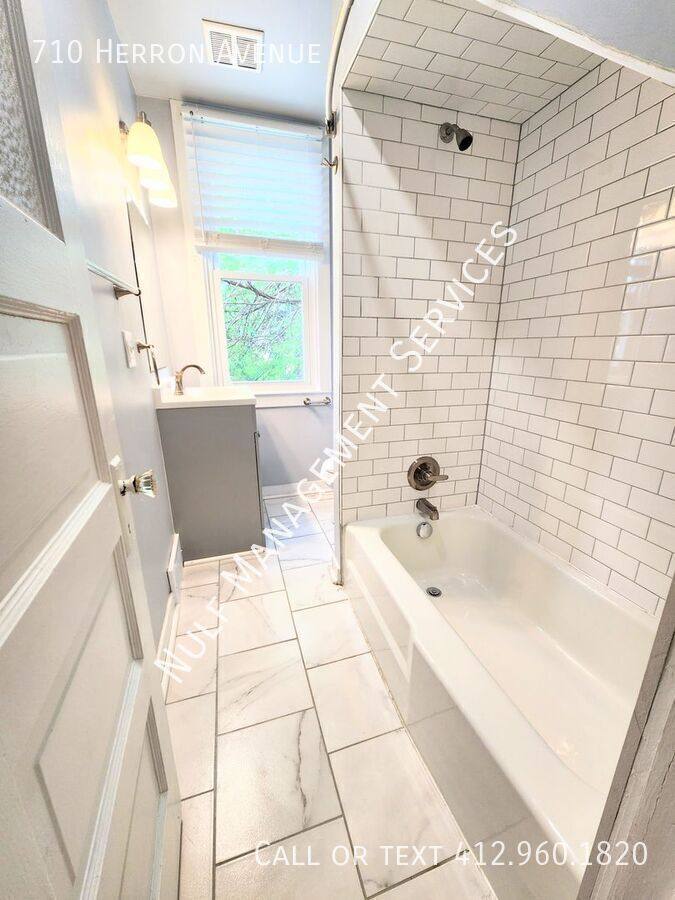 Apartment for rent at 710 Herron Ave, Verona, PA 15147