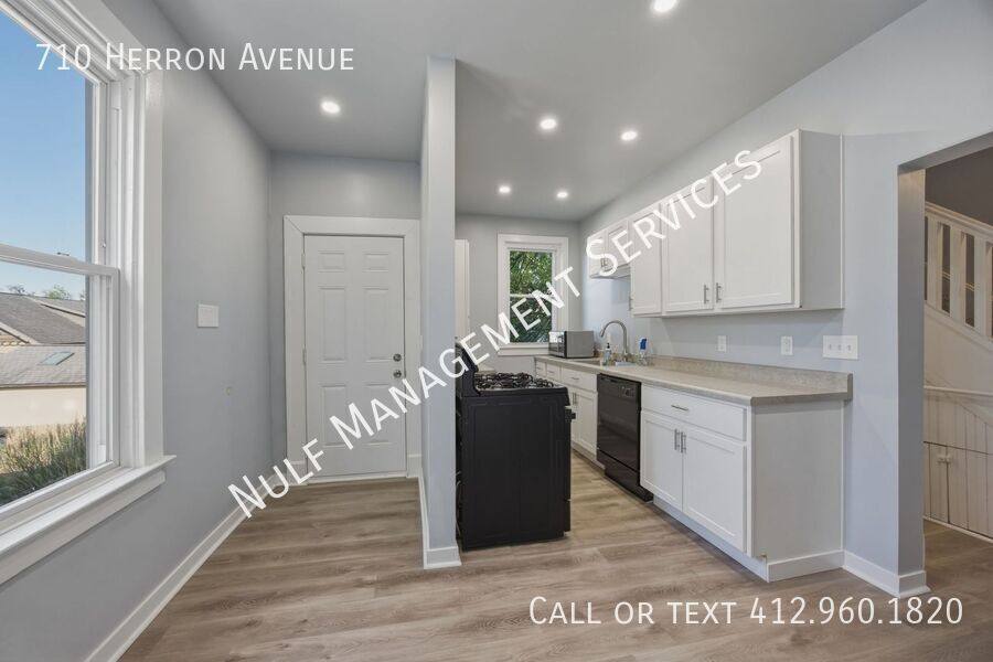 Apartment for rent at 710 Herron Ave, Verona, PA 15147