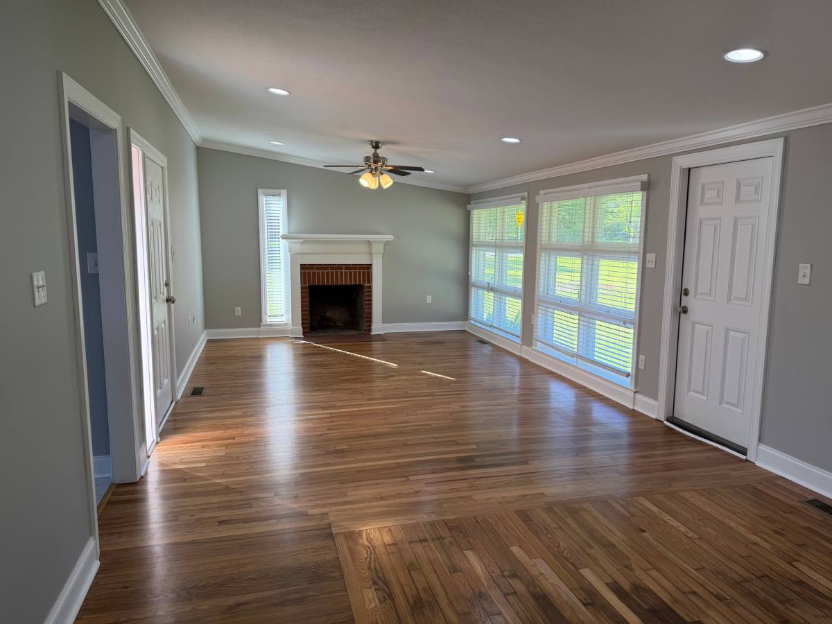 House for rent at 1016 Forrest Glen Dr, Albany, GA 31707