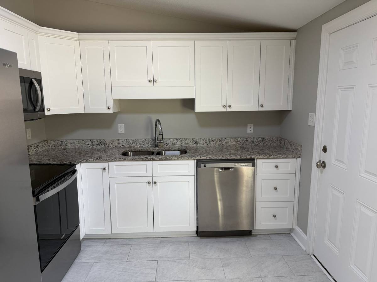 House for rent at 1016 Forrest Glen Dr, Albany, GA 31707