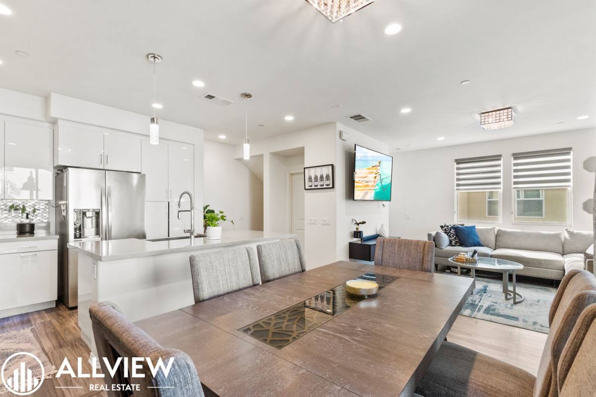 House for rent at 665 S Kinney Way, Anaheim, CA 92805