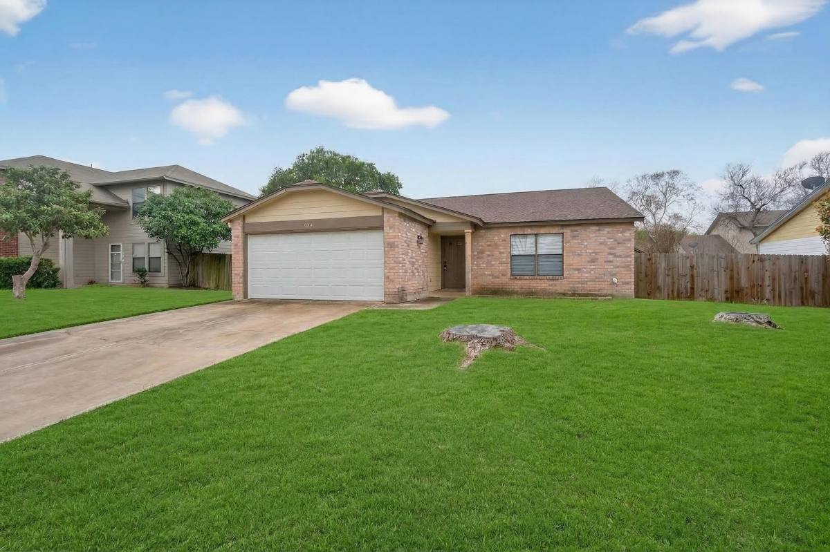 House for rent at 9930 Trendwood, San Antonio, TX 78250