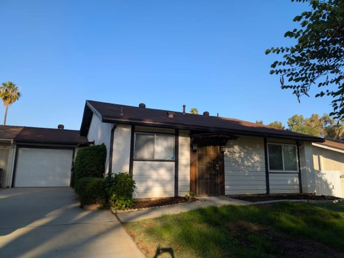 House for rent at 217 Tamarisk St, Redlands, CA 92373