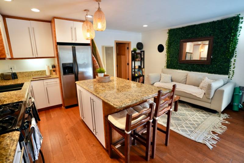 Apartment for rent at 1049 Felspar St #8, San Diego, CA 92109