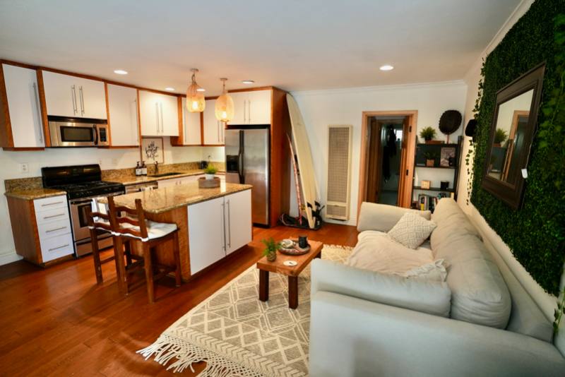 Apartment for rent at 1049 Felspar St #8, San Diego, CA 92109