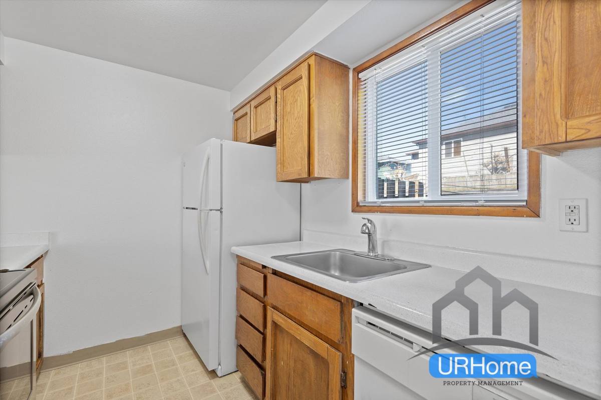 Townhouse for rent at 2333 SE 174th Ave, Portland, OR 97233