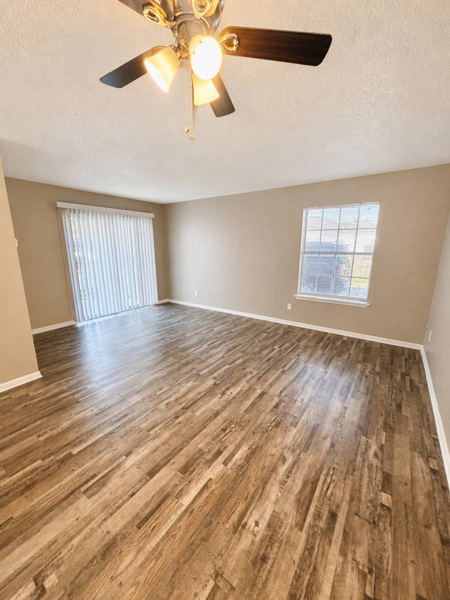 Apartment for rent at 6625 Hulen St, Fort Worth, TX 76133