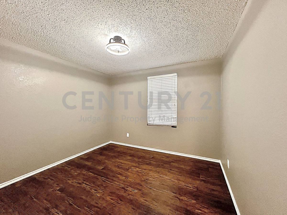 House for rent at 1412 Anna Lea Lane, Burleson, TX 76028