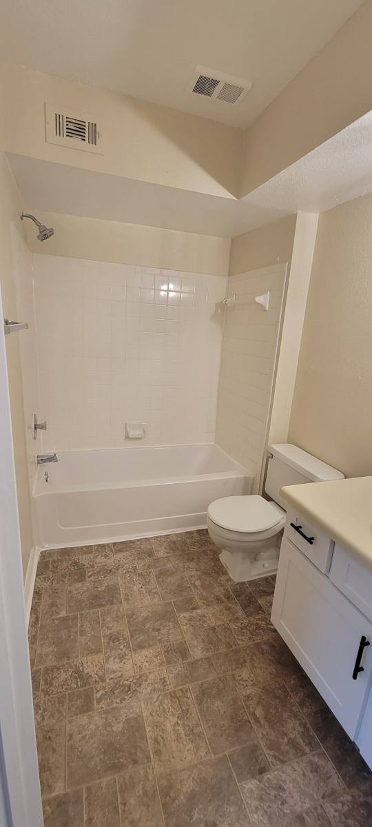 Condo for rent at 4532 Commander Dr #2132, Orlando, FL 32822