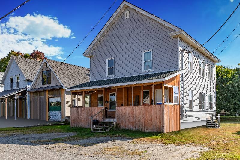 Apartment for rent at 11 Birch St #2, East Millinocket, ME 04430