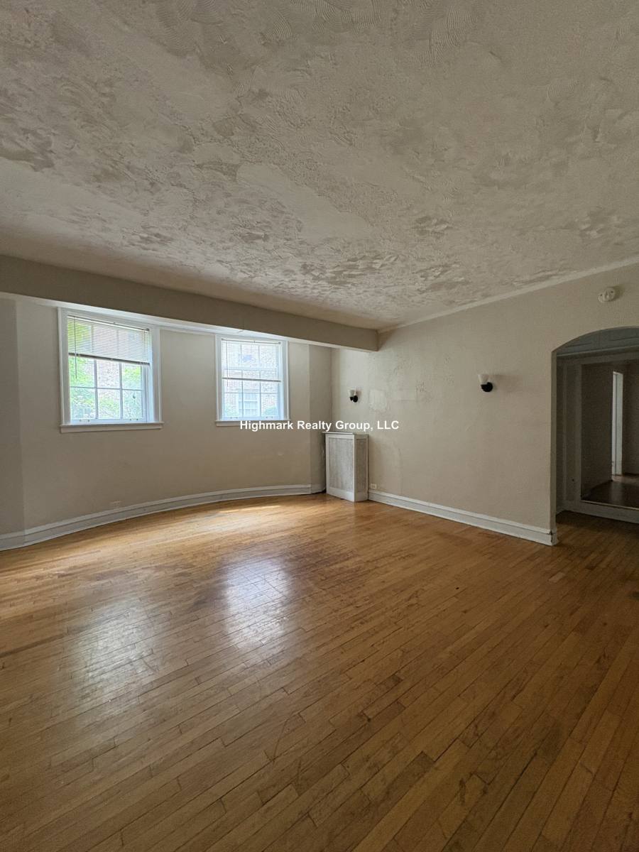 Apartment for rent at 911 Elmwood #BSMT, Evanston, IL 60202