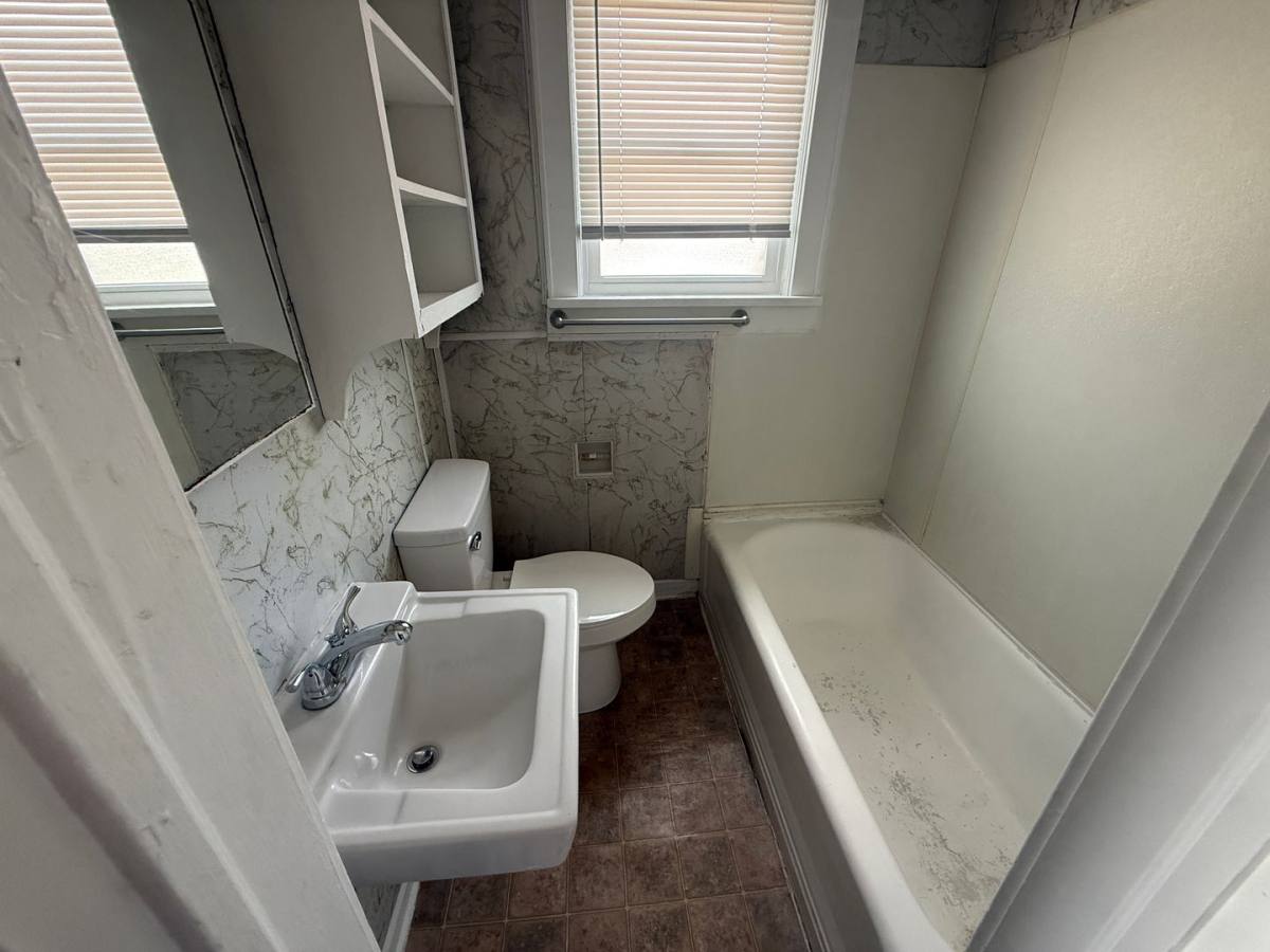 Apartment for rent at 100 S College Ave, Muncie, IN 47303
