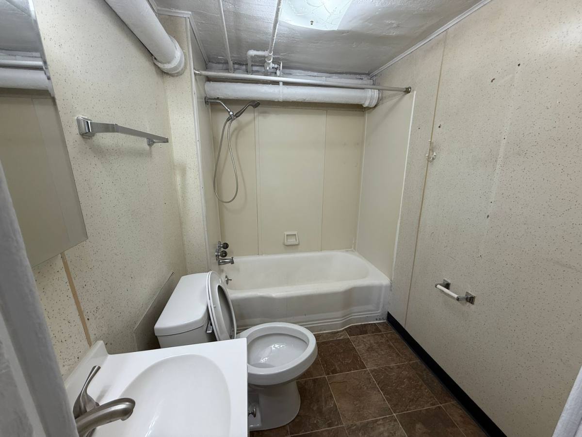 Apartment for rent at 100 S College Ave, Muncie, IN 47303