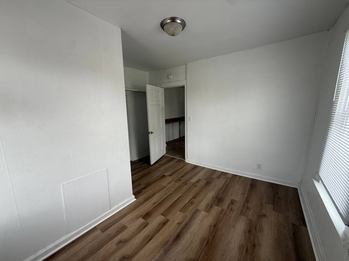Apartment for rent at 100 S College Ave, Muncie, IN 47303