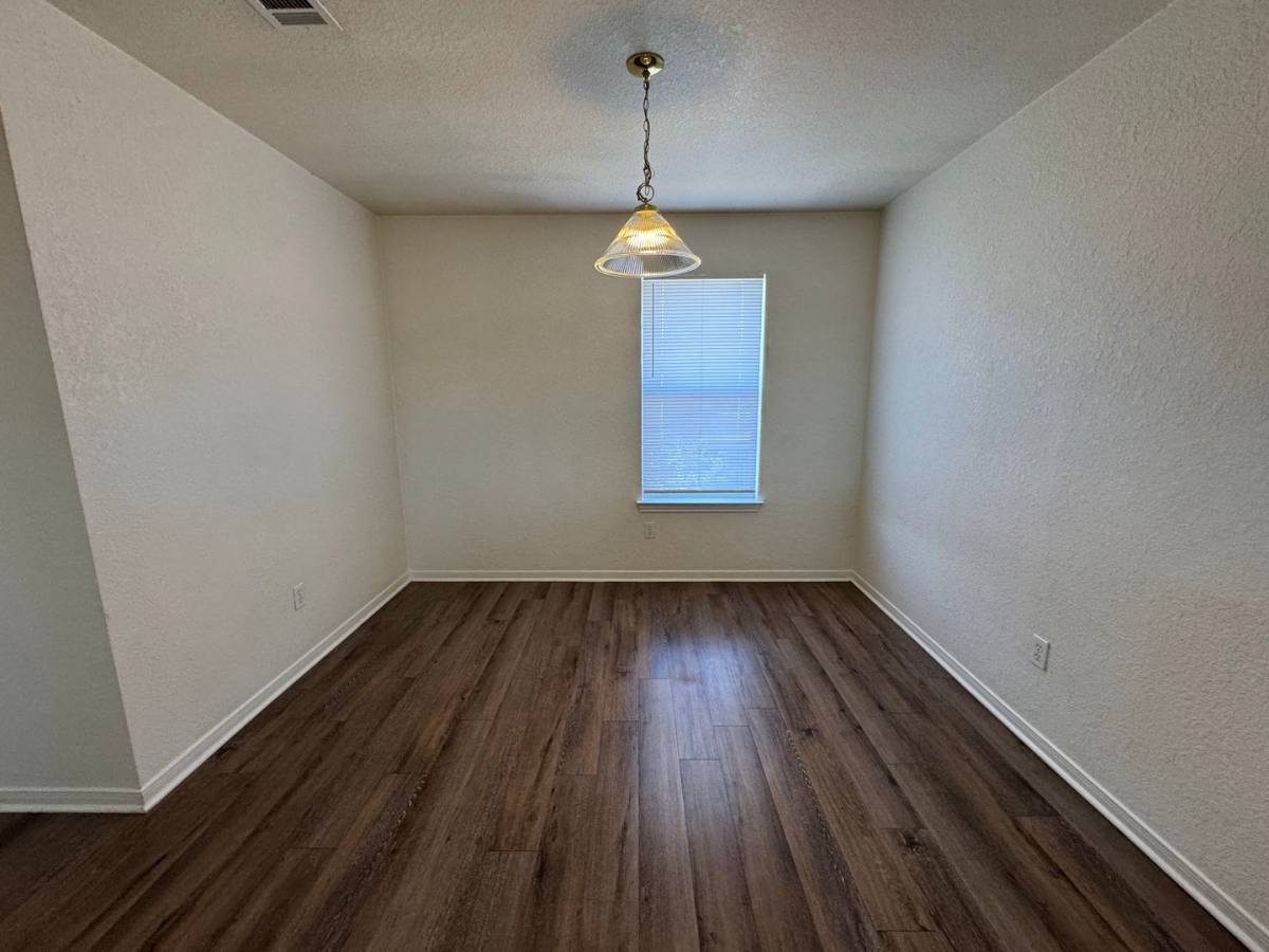 Apartment for rent at 1606 Dugger Circle, Killeen, TX 76543